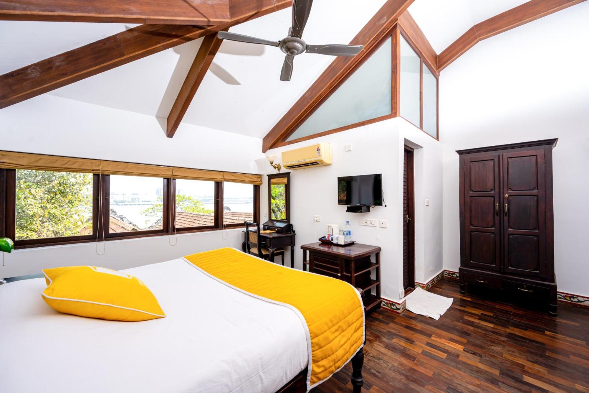 Bloom Boutique Waterfront Fort Kochi Exterior foto