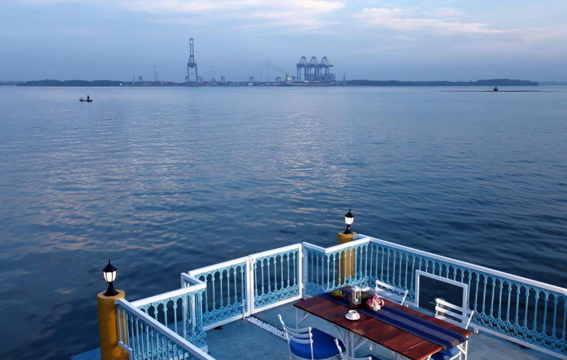 Bloom Boutique Waterfront Fort Kochi Exterior foto